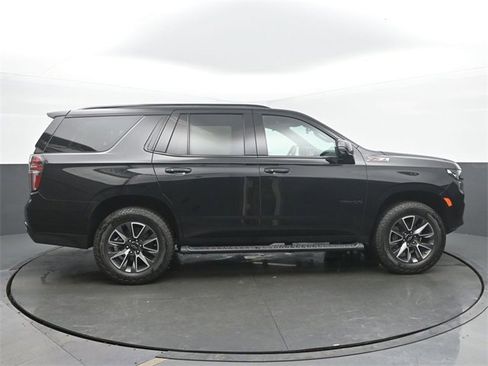 Used 2024 Chevrolet Tahoe Z71 w/ Luxury Package image 6