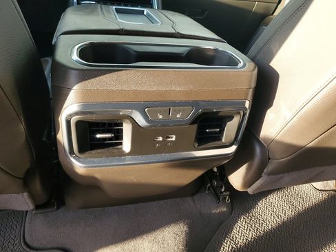 Used 2022 GMC Sierra 1500 Denali AWD/4WD image 16