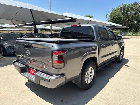 Certified 2024 Nissan Frontier SV w/ Technology Package RWD image 8