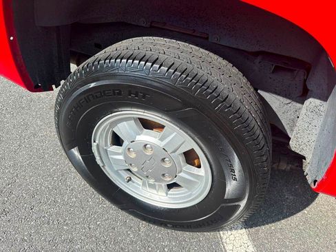 Used 2008 Chevrolet Colorado LS RWD image 29