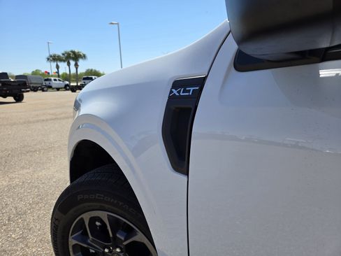 Used 2024 Ford Maverick XLT w/ Equipment Group 300A Standard image 11