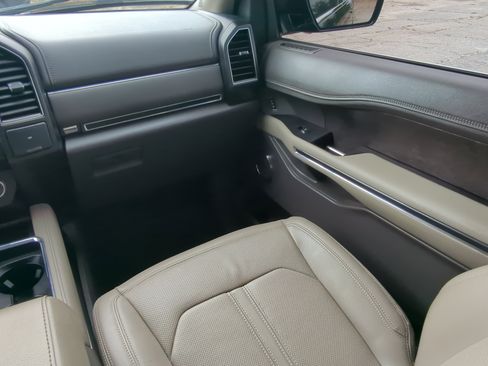 Certified 2021 Ford Expedition Limited RWD image 15