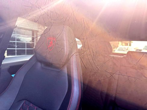 Used 2022 Lamborghini Urus image 16