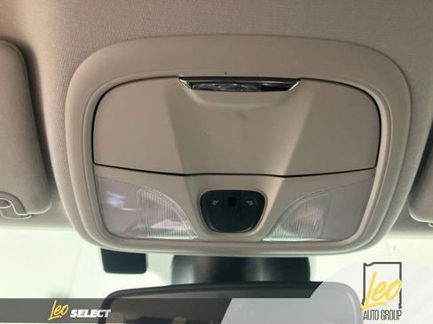 Used 2022 Jeep Cherokee Latitude Lux FWD image 17