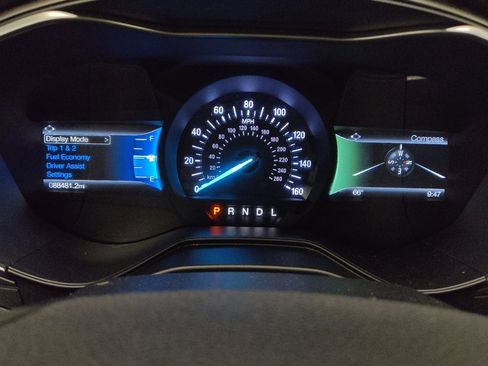 Used 2019 Ford Fusion SE FWD image 23