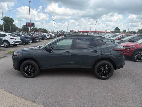 New 2026 Chevrolet Trax LT w/ Driver Confidence Package FWD image 3