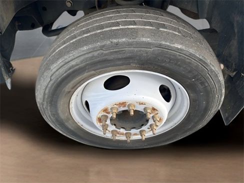 Used 2009 Ford F450 XL image 10