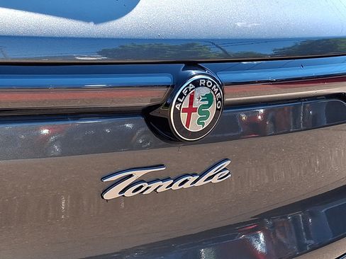 New 2025 Alfa Romeo Tonale AWD/4WD image 23