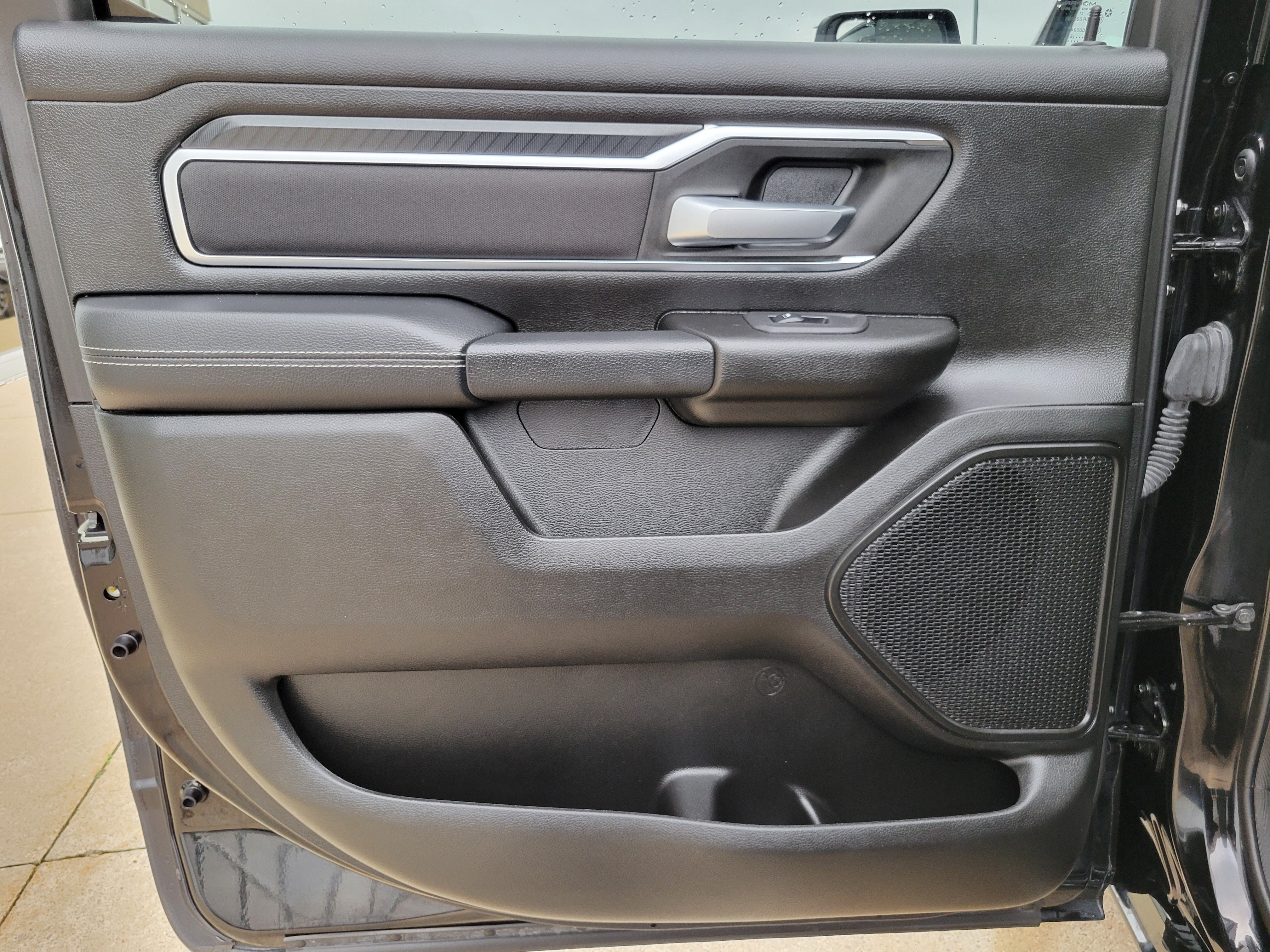Used 2025 RAM 1500 Big Horn AWD/4WD image 17
