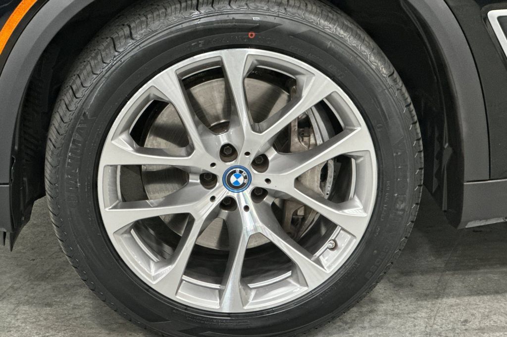 Used 2022 BMW X5 xDrive45e AWD/4WD image 34