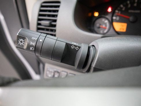 Used 2020 Nissan Frontier SV w/ SV Utility Package image 13