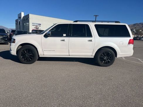 Used 2016 Lincoln Navigator L Select image 6