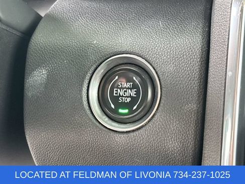 Used 2024 GMC Acadia Elevation w/ Luxury Package FWD image 17