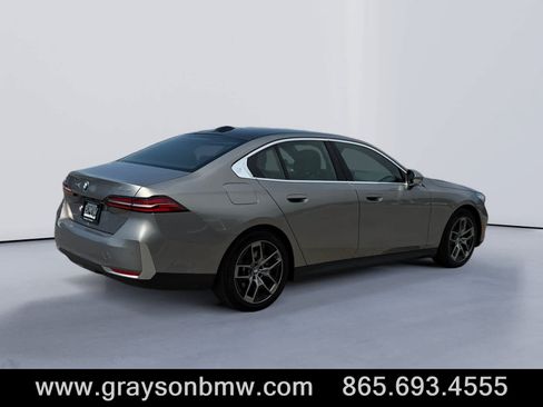 Used 2026 BMW 540i xDrive w/ Executive Package AWD/4WD image 3
