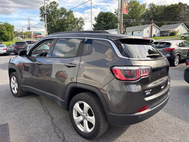 Used 2018 Jeep Compass Latitude w/ Popular Equipment Group AWD/4WD image 4