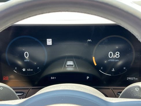 Used 2024 Hyundai Kona Limited AWD/4WD image 25