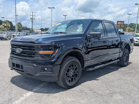 Used 2025 Ford F150 XLT w/ Equipment Group 302A MID AWD/4WD image 8