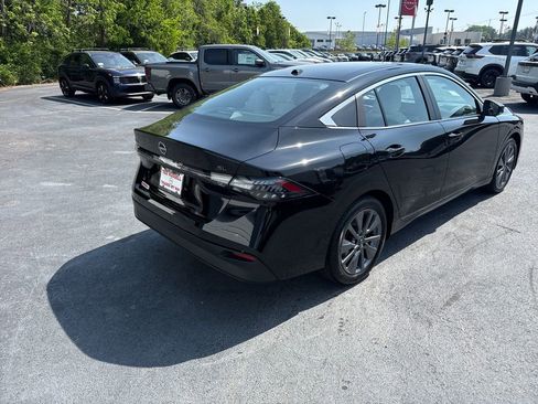 New 2026 Nissan Sentra SL FWD image 5