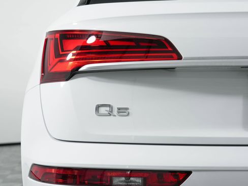 Certified 2023 Audi Q5 2.0T Premium w/ Convenience Package image 15