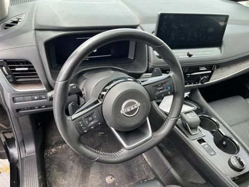 Used 2024 Nissan Rogue Platinum AWD/4WD image 10