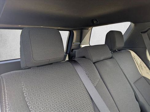 Used 2025 Toyota 4Runner SR5 AWD/4WD image 17