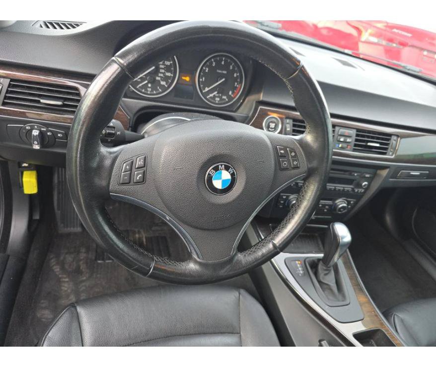 Used 2011 BMW 335i xDrive Coupe AWD/4WD image 12
