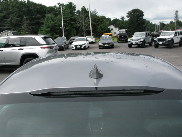 Used 2024 Chevrolet Malibu LT FWD image 6
