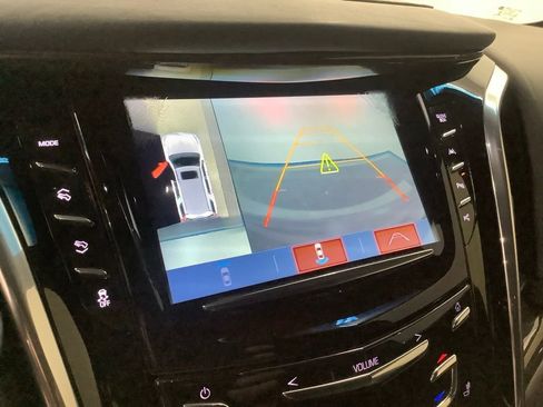 Used 2018 Cadillac Escalade Platinum AWD/4WD image 22