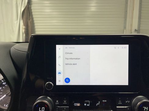 Used 2024 Toyota Highlander XLE image 33