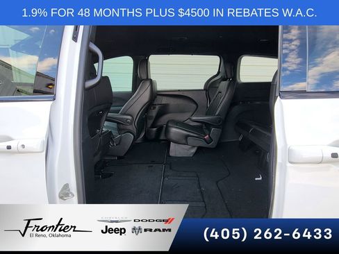 New 2026 Chrysler Pacifica Select w/ S Appearance Package FWD image 27