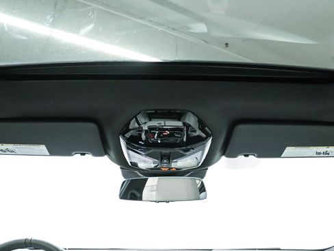 New 2027 BMW i5 M60 w/ M Sport Package RWD image 11