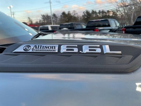 Used 2024 Chevrolet Silverado 2500 Custom w/ Custom Convenience Package image 12