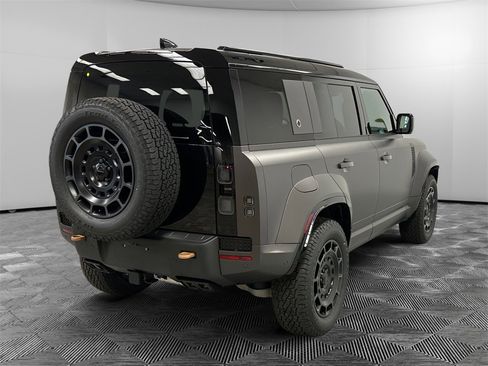 New 2026 Land Rover Defender 110 image 5