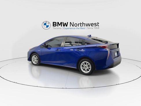 Used 2018 Toyota Prius Two w/ Prius Two Safety Plus Package FWD image 12