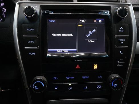 Used 2016 Toyota Camry SE FWD image 20