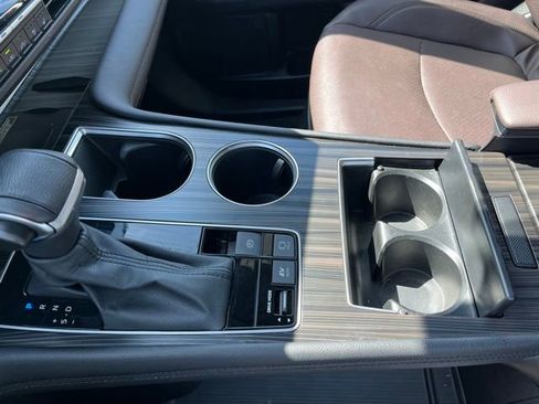 Used 2024 Toyota Sienna Platinum image 30