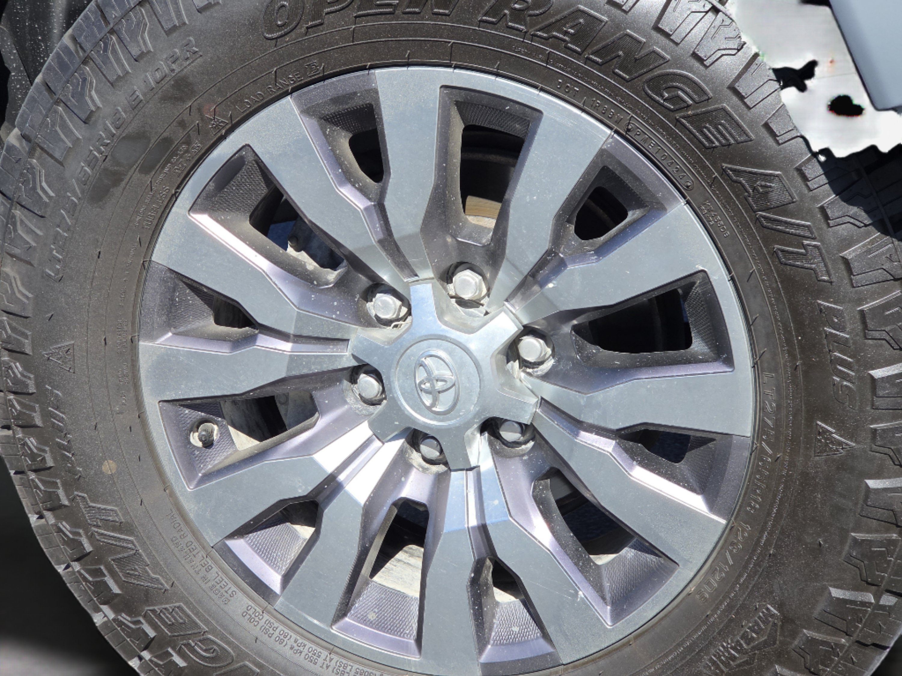 Used 2021 Toyota Tacoma Limited AWD/4WD image 19