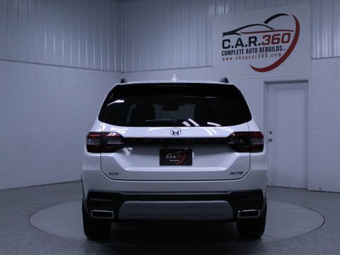Used 2023 Honda Pilot Elite image 5