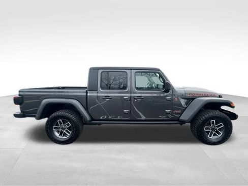 Used 2024 Jeep Gladiator Mojave w/ Safety Group image 10