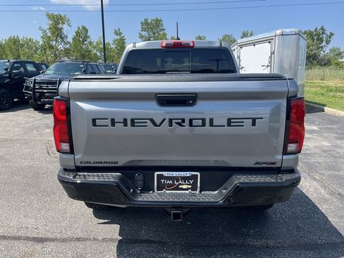 New 2025 Chevrolet Colorado ZR2 image 6