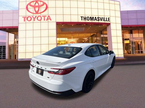New 2025 Toyota Camry LE w/ Convenience Package FWD image 7