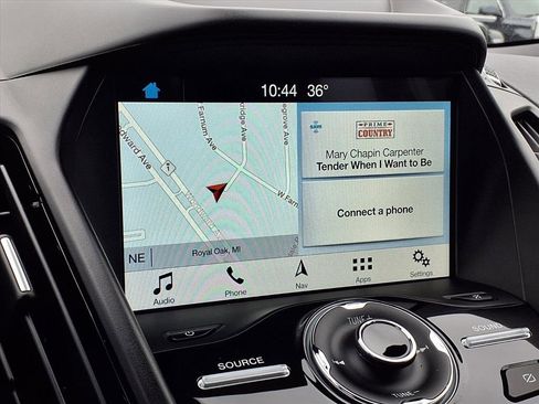 Used 2019 Ford Escape Titanium image 12