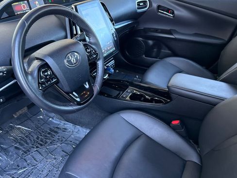 Used 2020 Toyota Prius Prime XLE FWD image 11