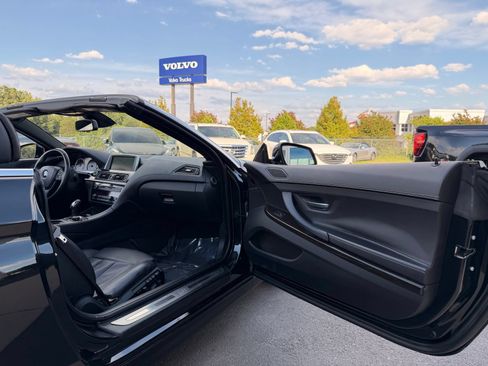 Used 2012 BMW 650i Convertible RWD image 25