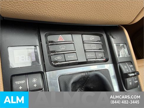 Used 2017 Porsche Macan AWD/4WD image 18
