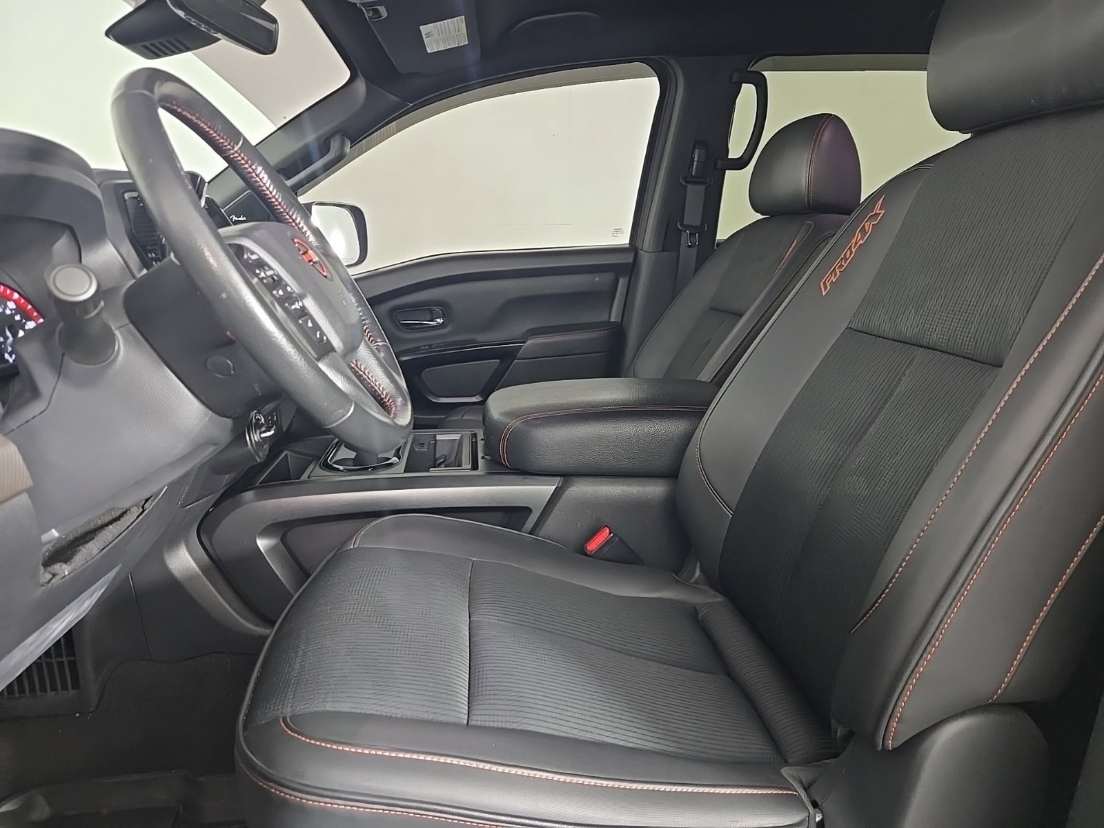 Used 2024 Nissan Titan PRO-4X w/ Pro-4x Utility Package AWD/4WD image 8