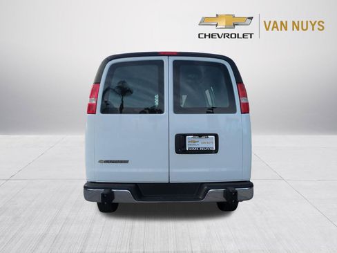 Used 2024 Chevrolet Express 2500 w/ Driver Convenience Package RWD image 6