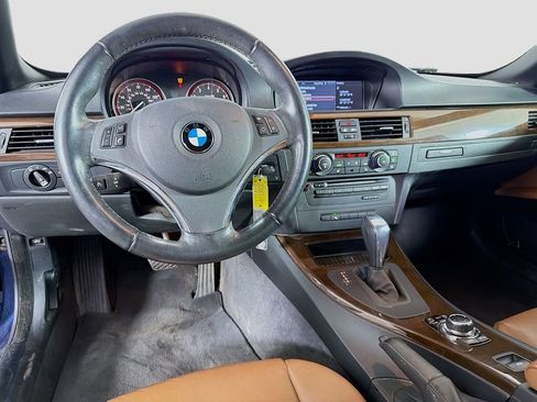 Used 2012 BMW 328i Convertible image 26