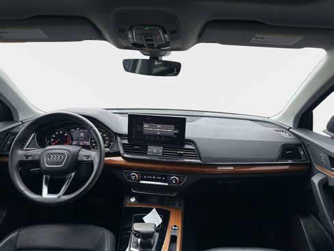 Used 2023 Audi Q5 2.0T Premium w/ Convenience Package image 10