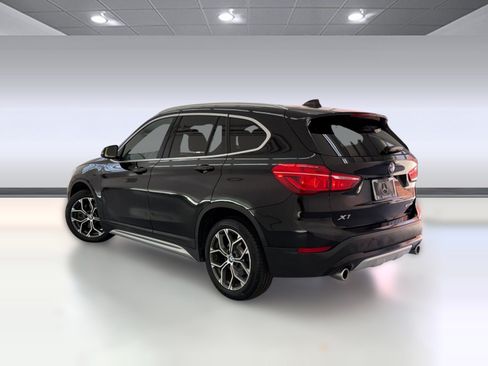 Used 2020 BMW X1 sDrive28i w/ Convenience Package FWD image 3